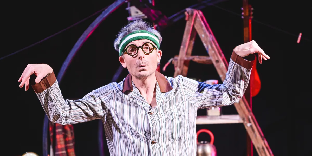 Theatr Iolo’s smash hit children’s show Owl at Home returns to Cardiff before heading to the Edinburgh Festival Fringe